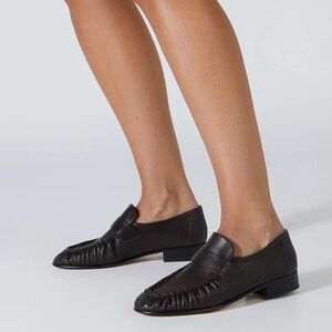 TONY BIANCO Gatsby Loafer Brown Leather  Scrunch Toe Loafers Brown Venice Size 9